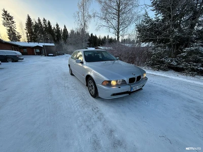 BMW 520 i 2003, photo 1/18