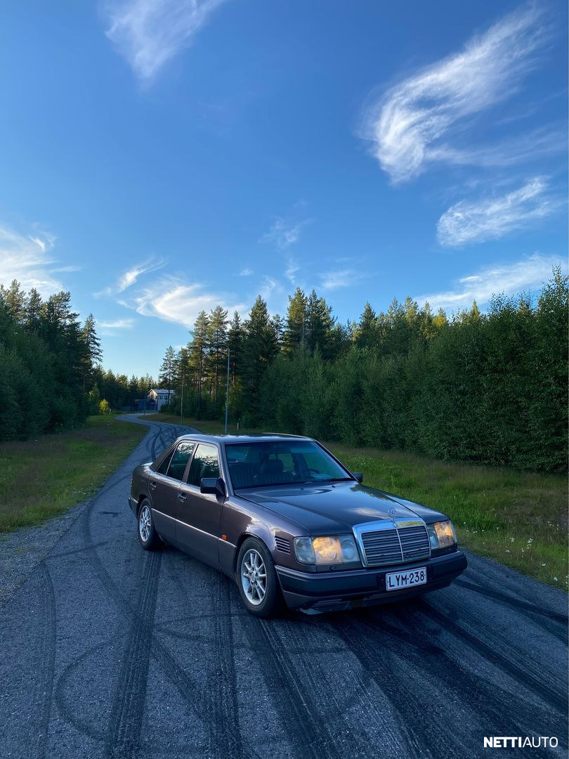 Mercedes-Benz 250