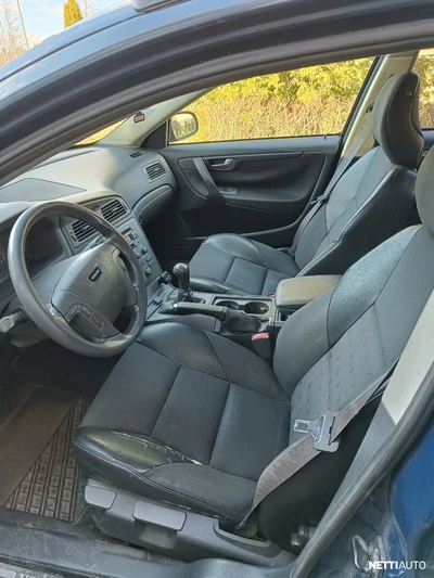 Volvo V70 2002, photo 6/12
