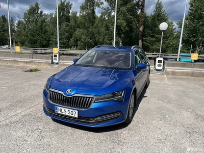 Skoda Superb 2020, kuva 2/5