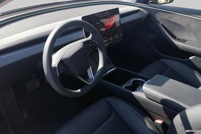 Tesla Model 3 Long Range AWD Highland 2024, photo 3/5