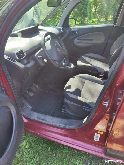 Citroen C3 Picasso VTi 95 Confort 2009, photo 6/11