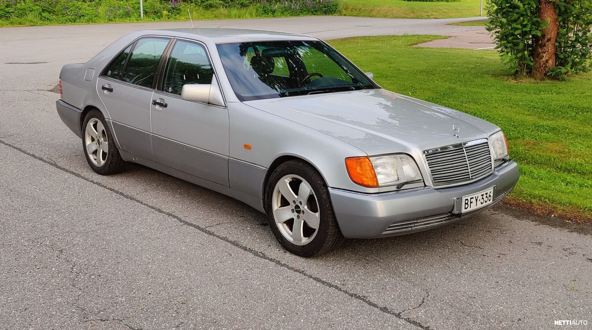 Mercedes-Benz S 320