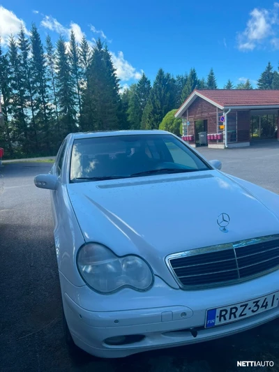Mercedes-Benz C 2002, kuva 4/11
