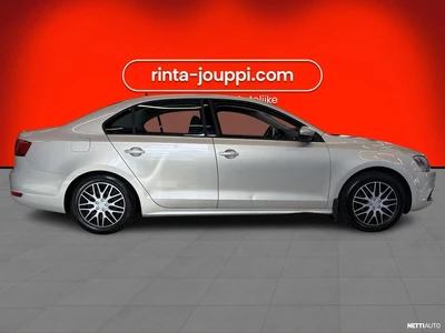 Volkswagen Jetta 2013, kuva 5/10