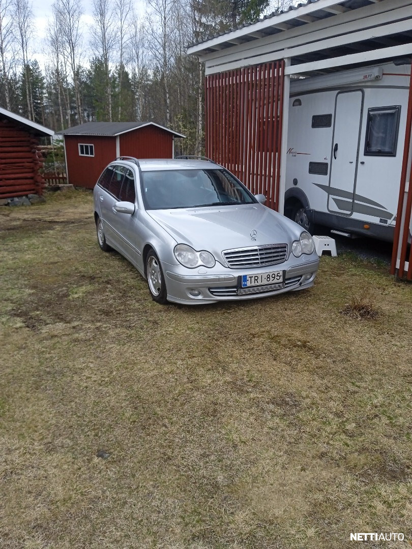 Mercedes-Benz C 220