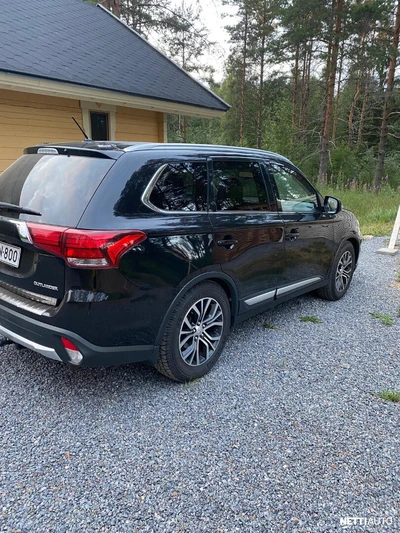 Mitsubishi Outlander 2016, kuva 3/4