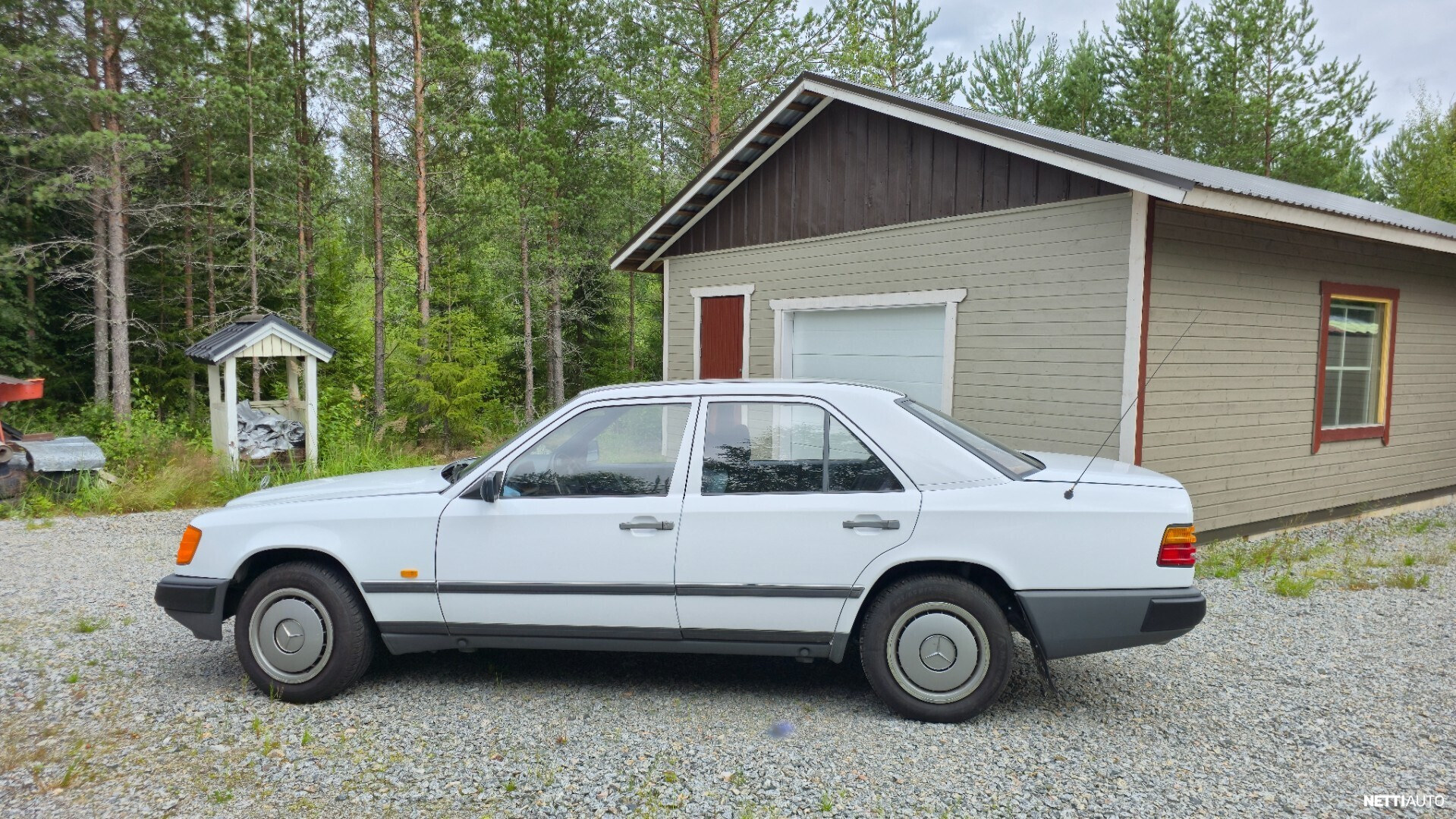 Mercedes-Benz 200