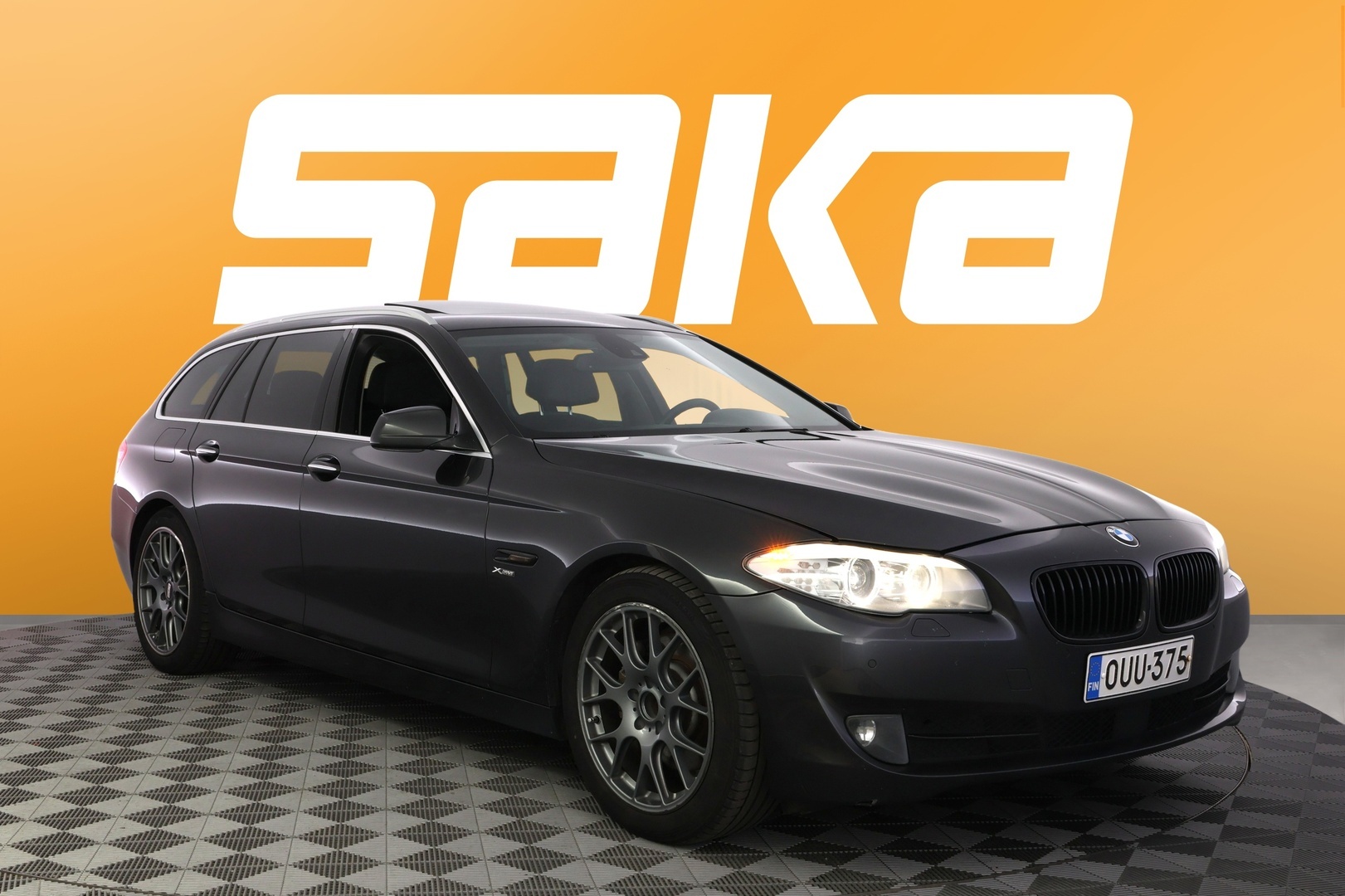 BMW 530 TwinPower Turbo A xDrive F11 Touring 