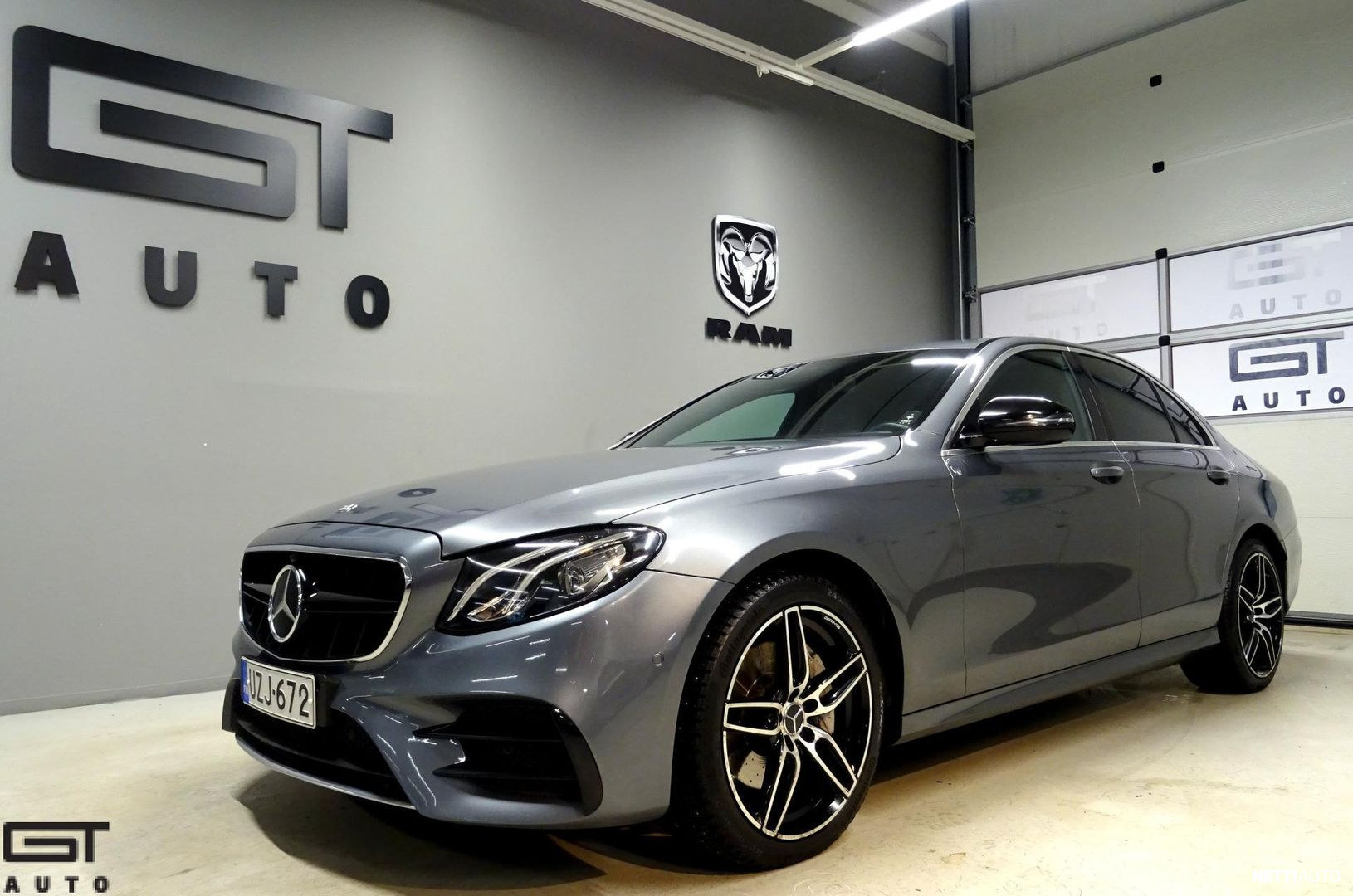 Mercedes-Benz E