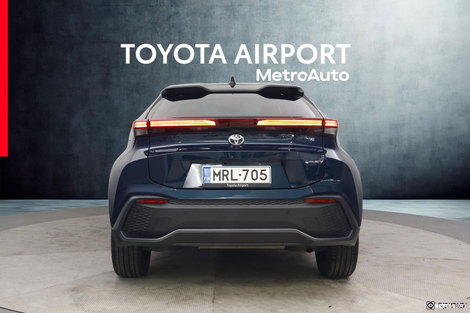 Toyota C-HR 2025, photo 4/25