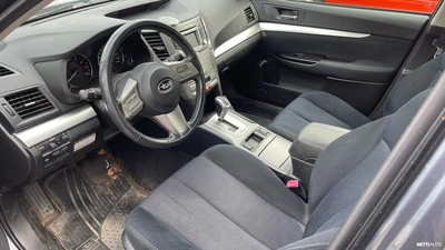Subaru Outback 2,5i VA CVT Business 2012, kuva 2/3