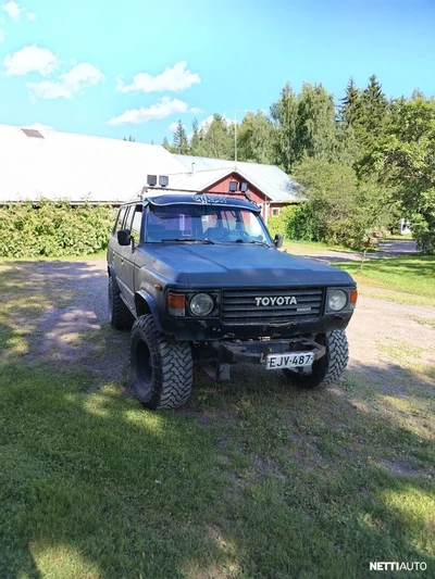 Toyota Land Cruiser 1985, kuva 2/3