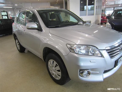 Toyota RAV4 2,2 D-4D 4WD 150 2010, kuva 7/20