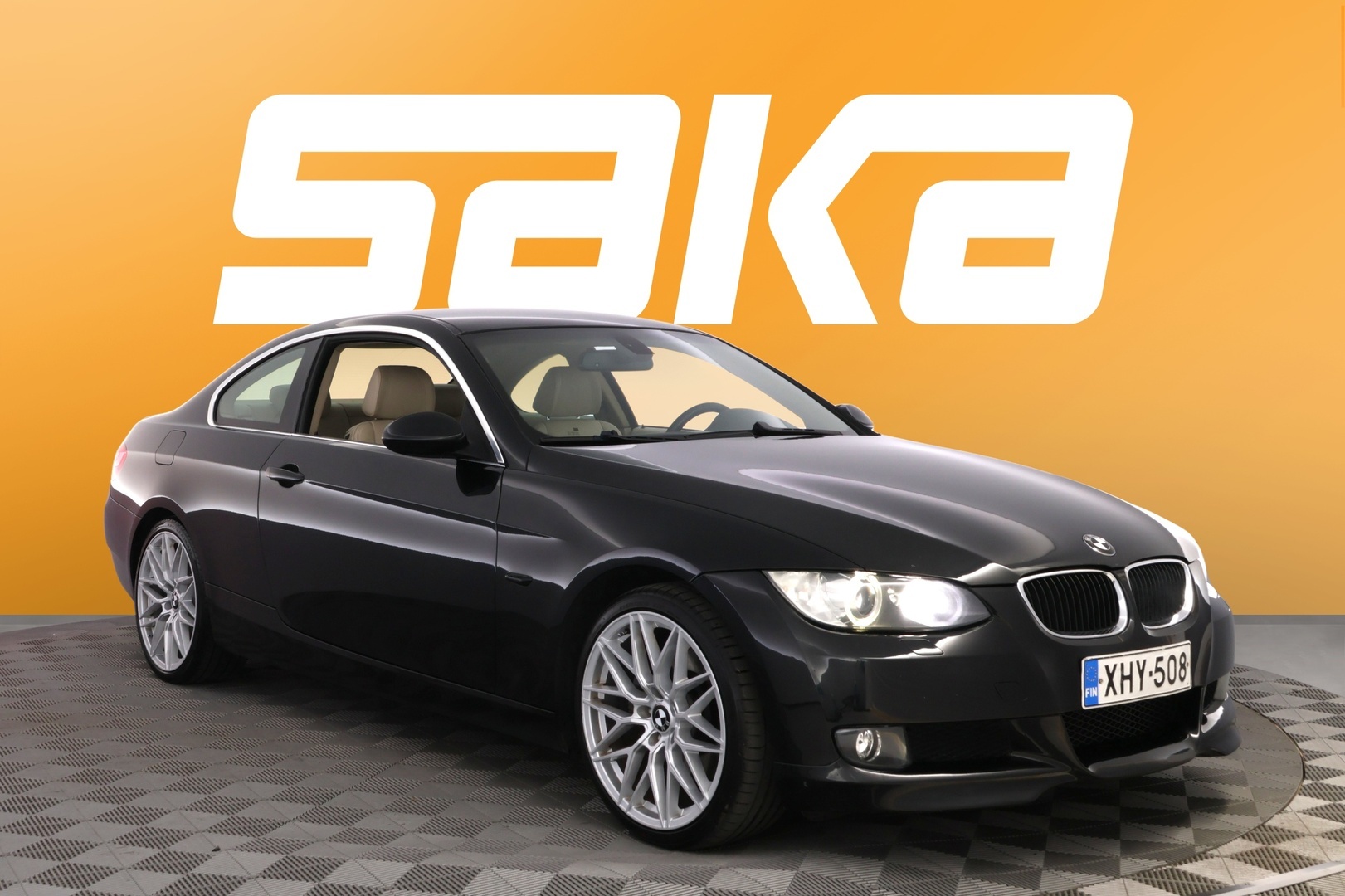 BMW 330