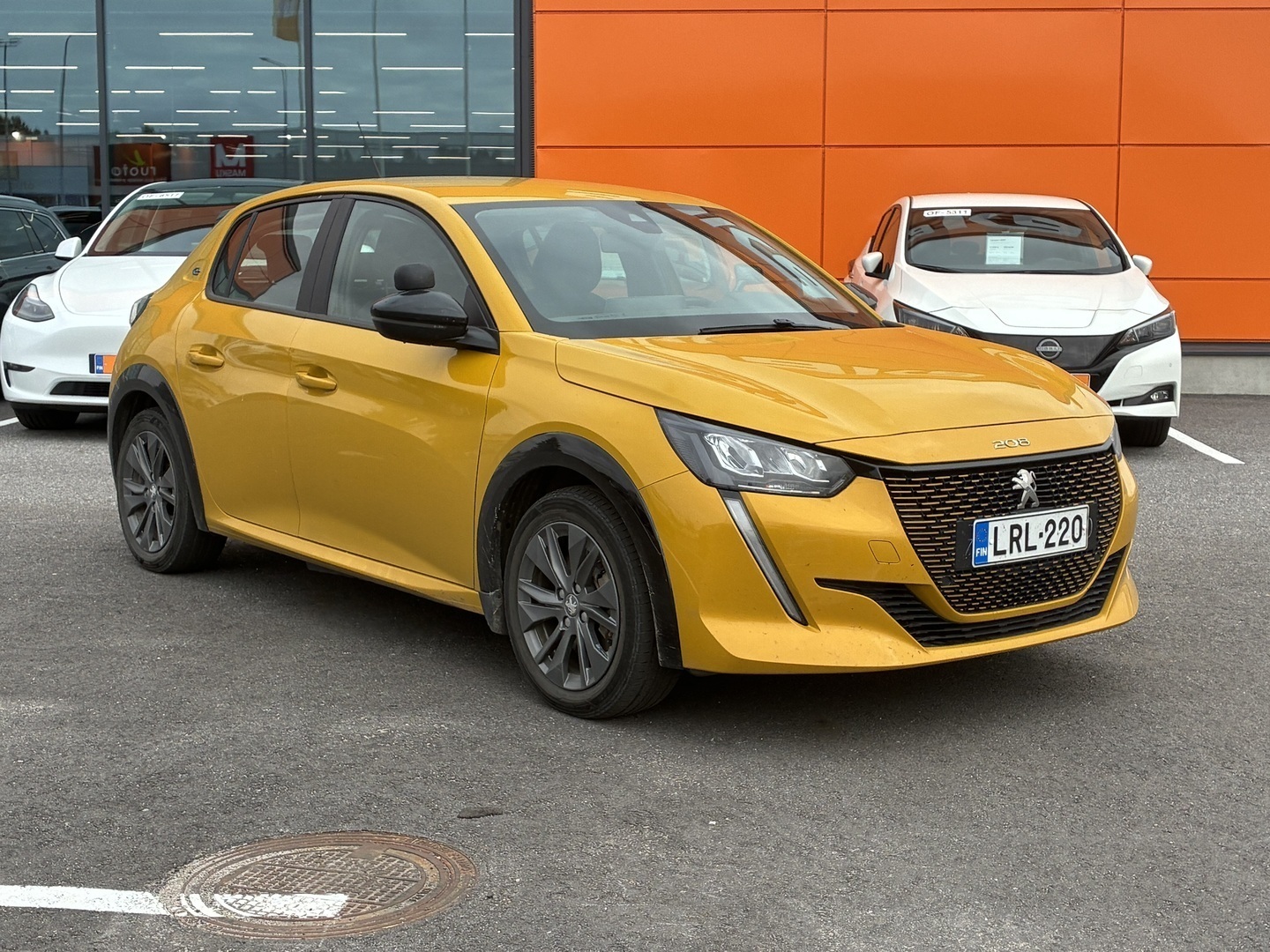 Peugeot e-208