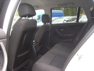 BMW 318 2012, photo 7/10