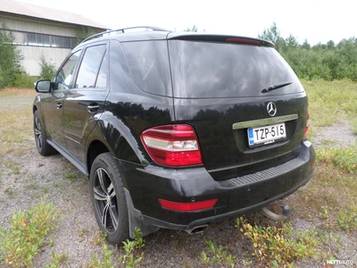 Mercedes-Benz ML 2009, photo 6/10