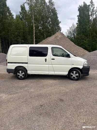 Toyota Hiace 2009, photo 5/20