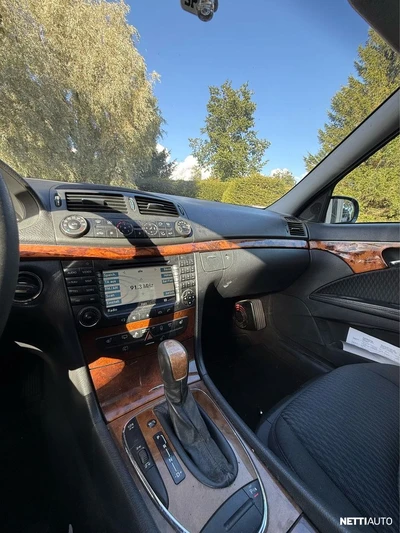 Mercedes-Benz E 2003, photo 3/8