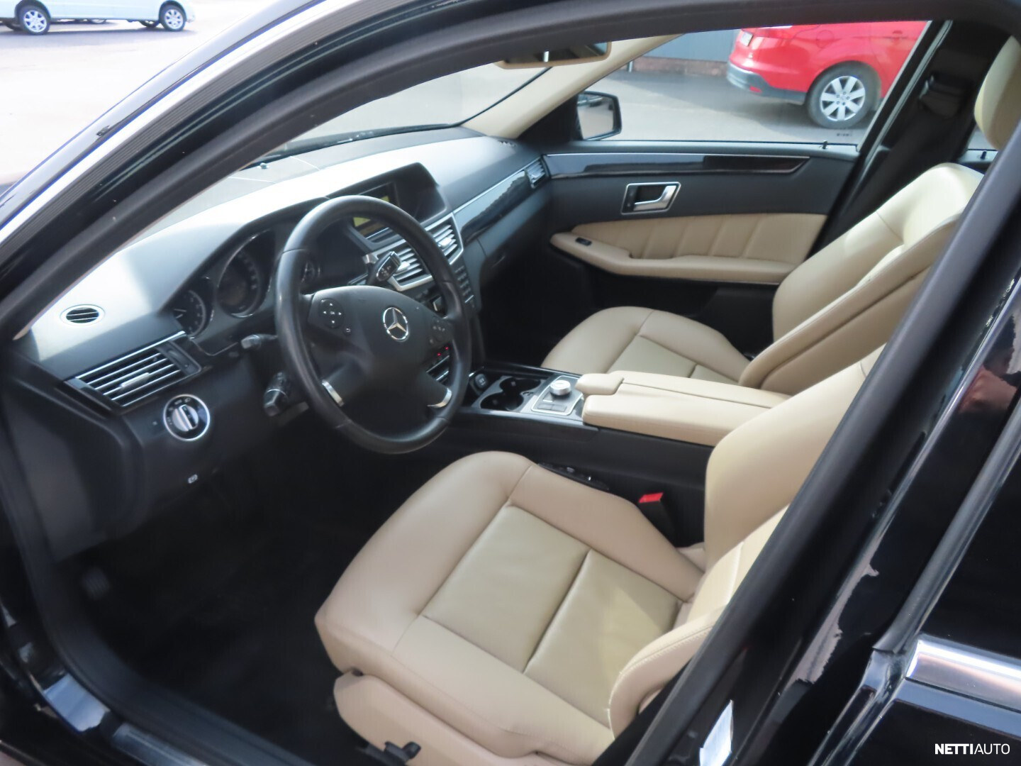 Mercedes-Benz E