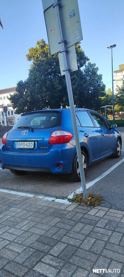 Toyota Auris 1,4 D-4D DPF Linea Sol 5ov 2010, kuva 3/10