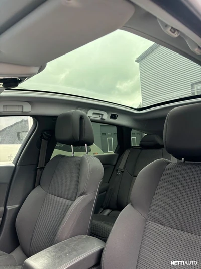 Peugeot 508 SW Active HDi 115 FAP 2012, photo 7/14