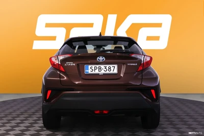 Toyota C-HR Hybrid Active 2018, photo 7/31
