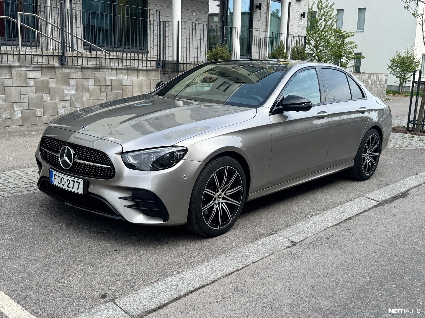 Mercedes-Benz E