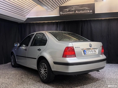 Volkswagen Bora 1,6 77kW 2003, photo 3/14