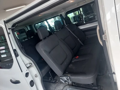 Renault Trafic Passenger 2016, photo 6/7