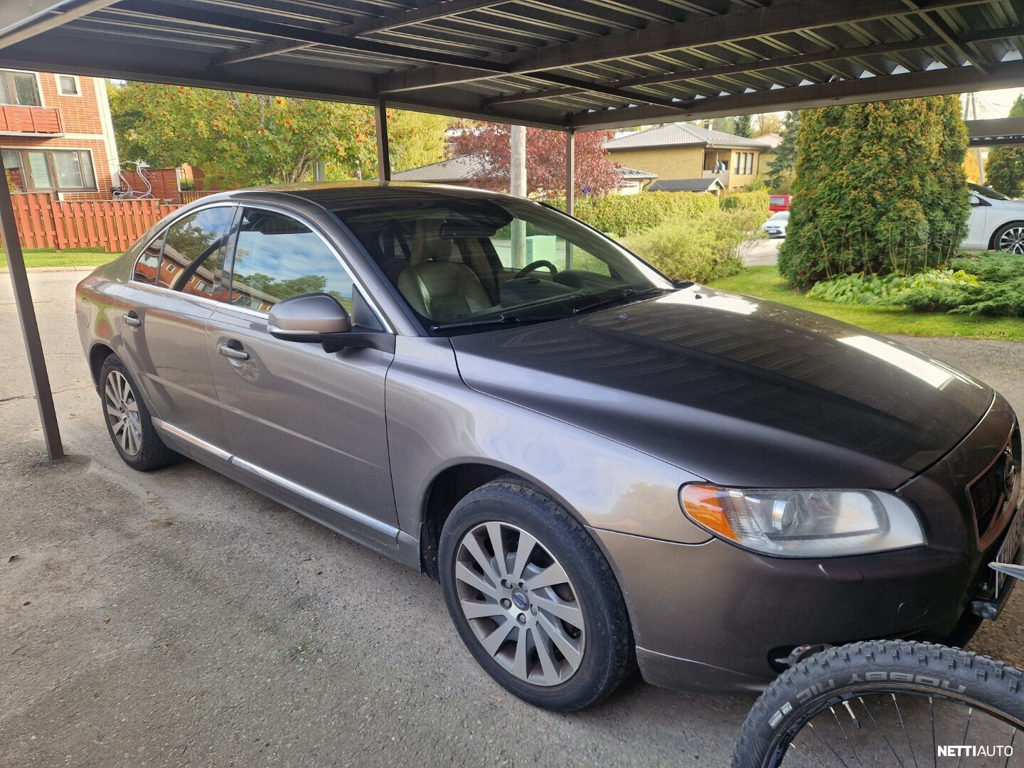 Volvo S80