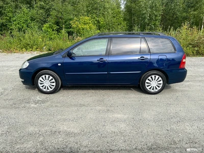 Toyota Corolla 2003, kuva 2/11