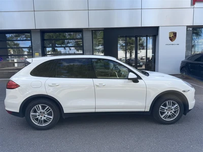 Porsche Cayenne 2011, kuva 2/6