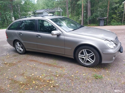 Mercedes-Benz C CDI 2006, photo 2/7
