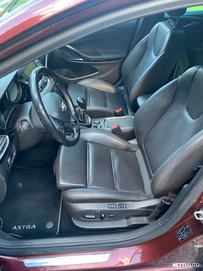 Opel Astra 2018, photo 7/13