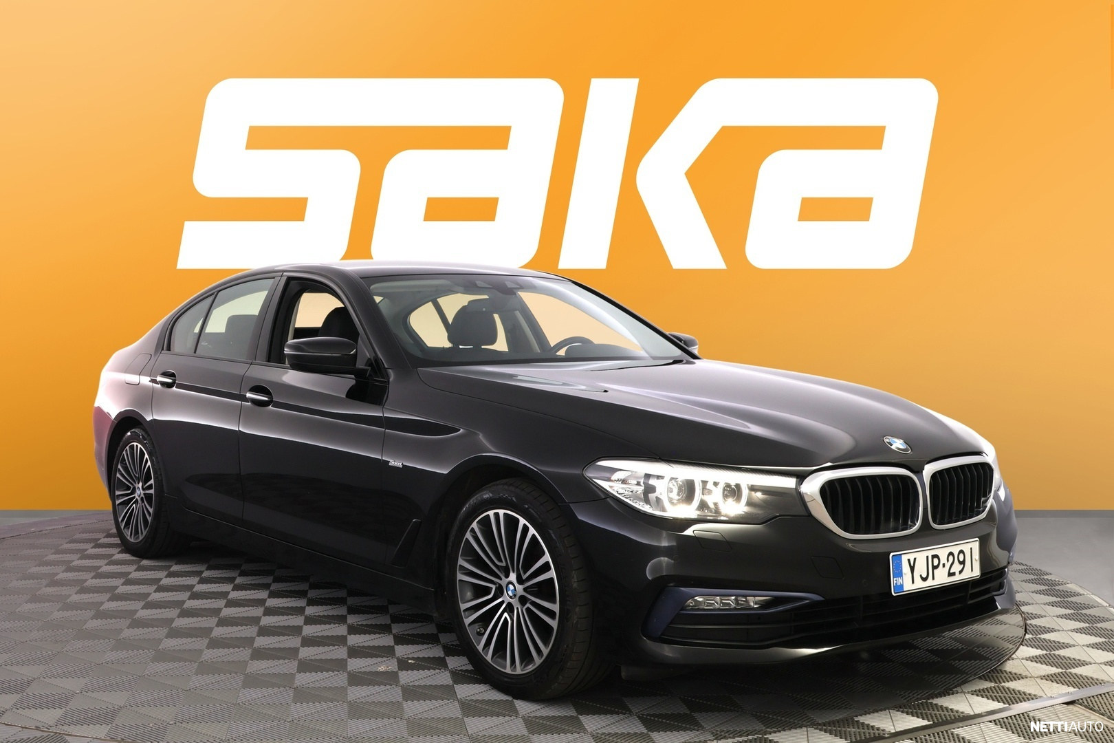 BMW 520