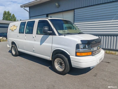 Chevrolet Express 2500 2011, kuva 6/12