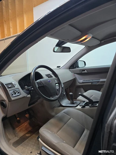 Volvo S40 2009, photo 7/17