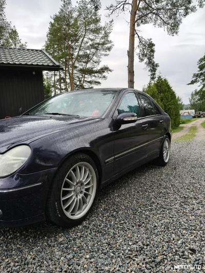Mercedes-Benz C 320 2001, kuva 3/12