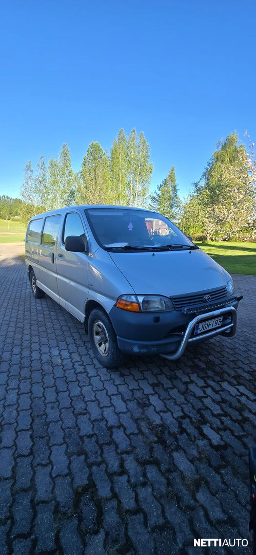 Toyota Hiace