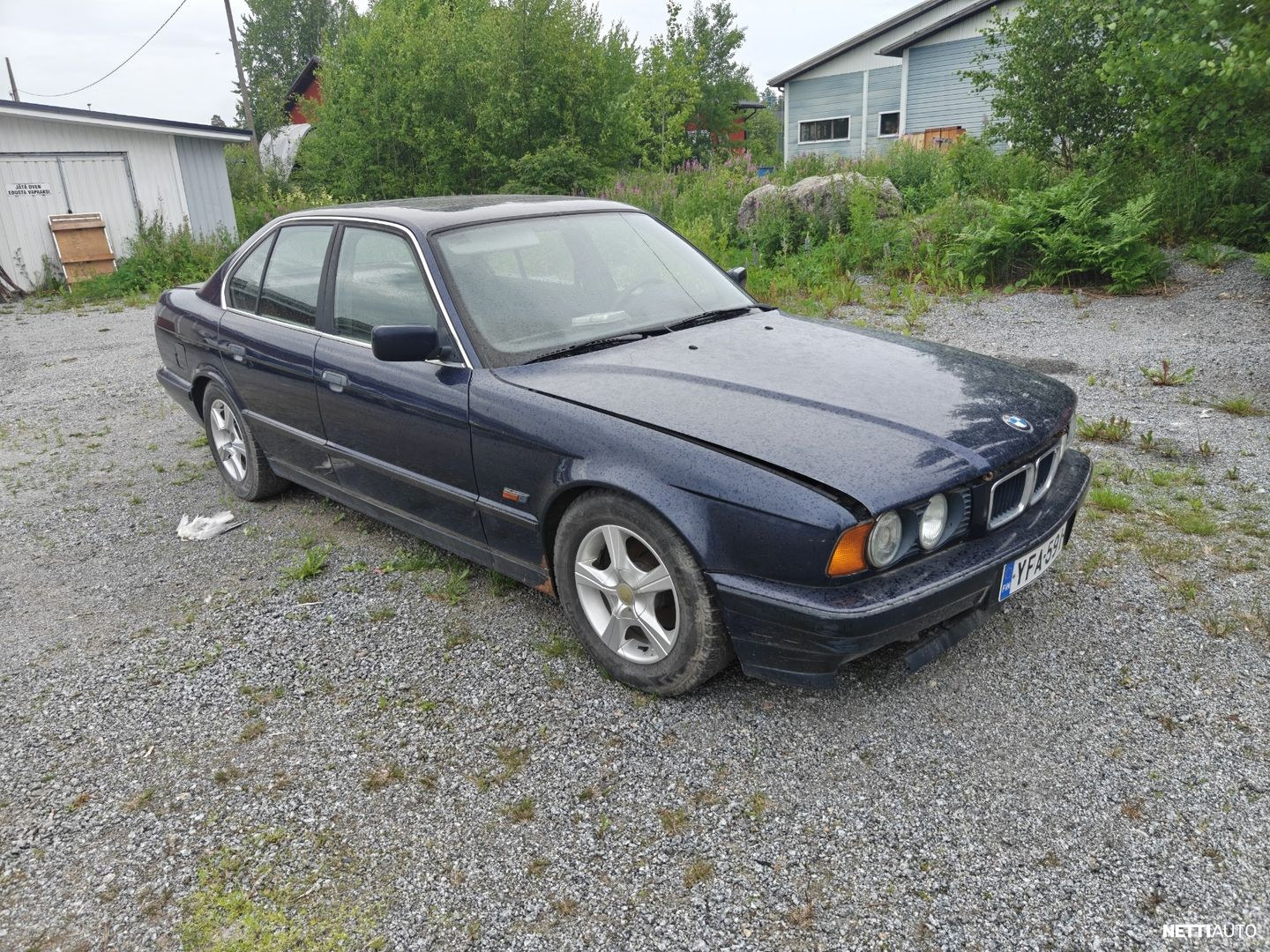 BMW 525