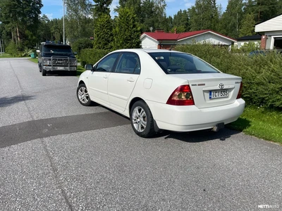 Toyota Corolla 2004, kuva 2/10