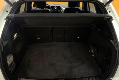 Mercedes-Benz EQA 300 4MATIC AMG Line 2023, kuva 3/7