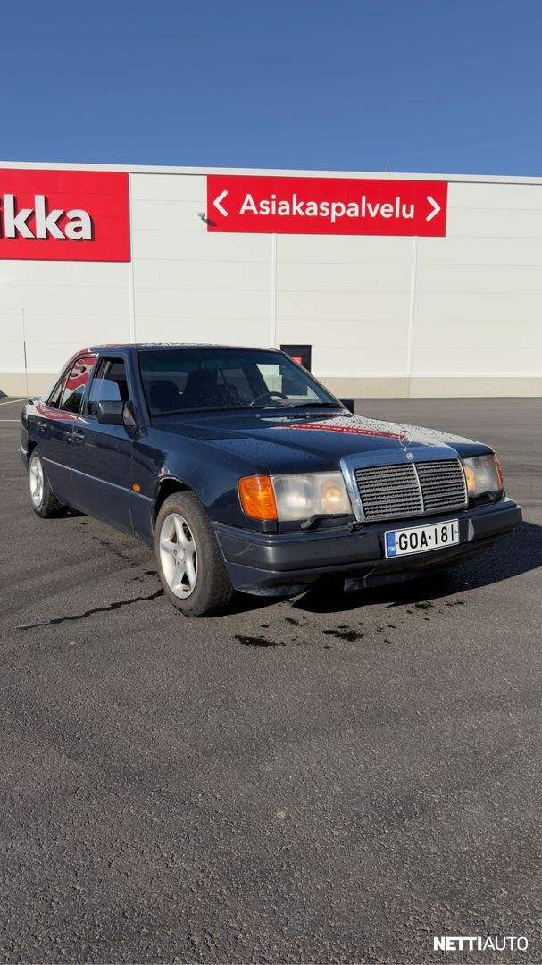 Mercedes-Benz 200