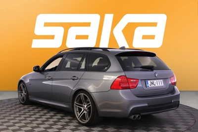 BMW 330 2010, photo 5/26