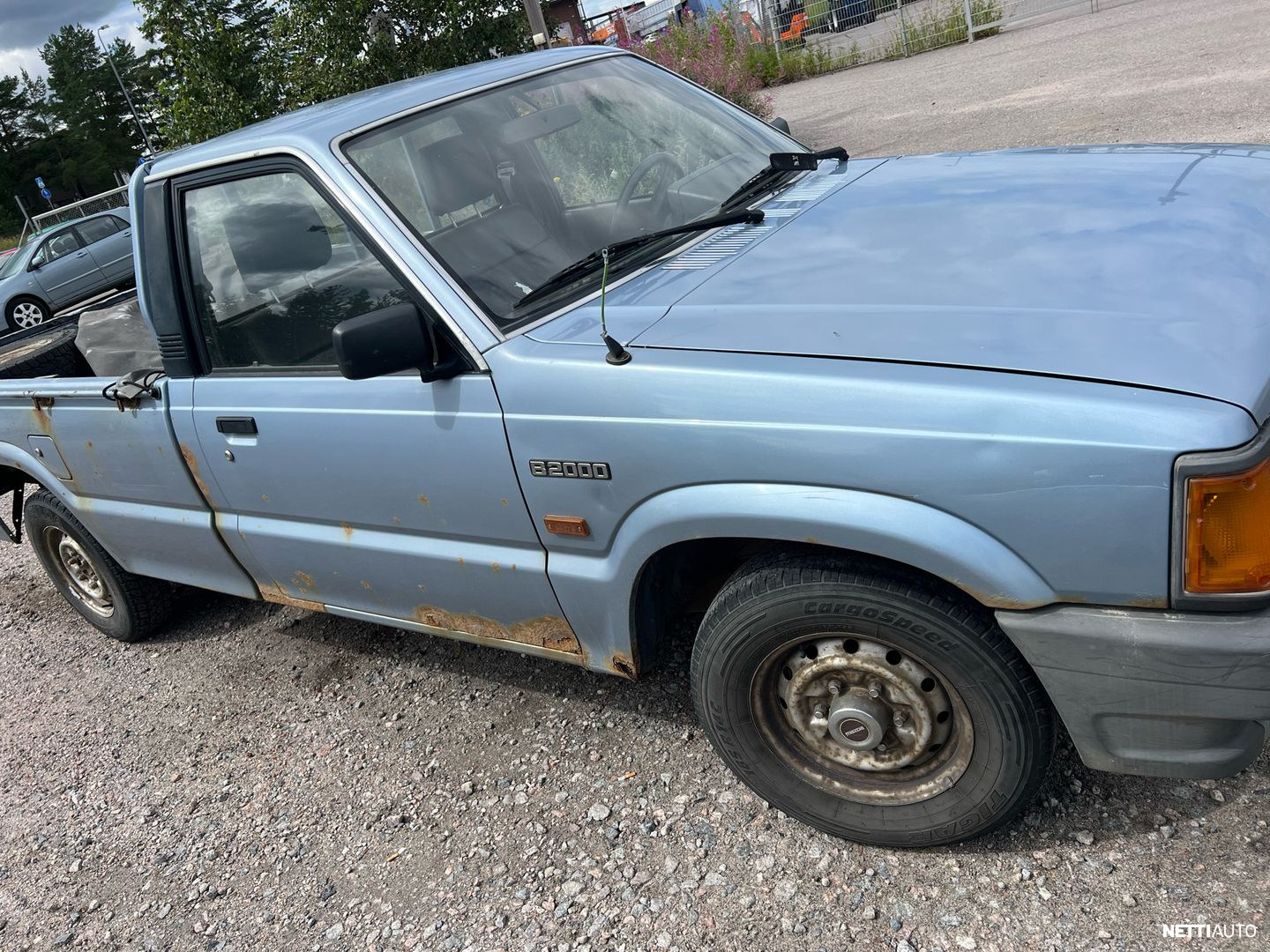 Mazda B2200