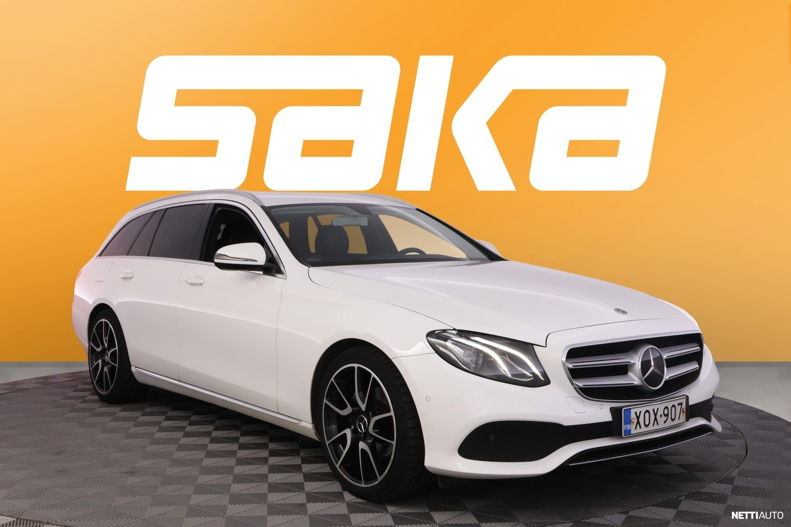 Mercedes-Benz E
