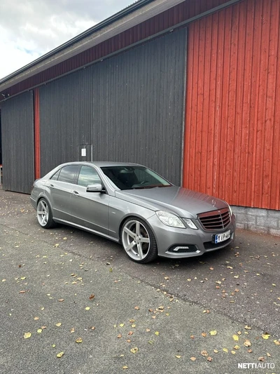 Mercedes-Benz E 250 2009, kuva 2/5
