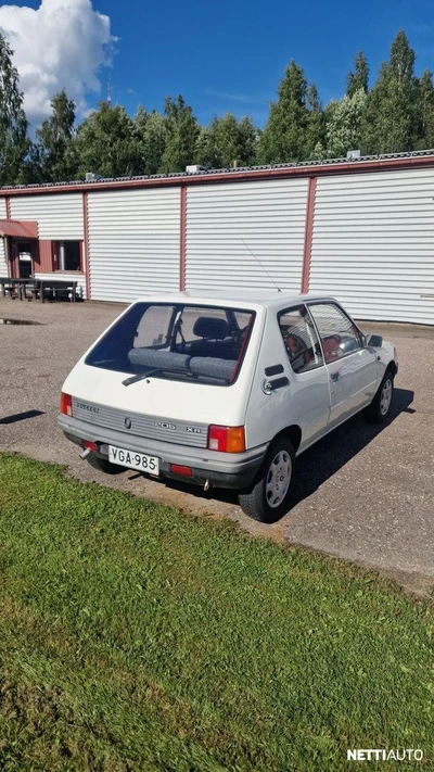 Peugeot 205 1987, kuva 4/10